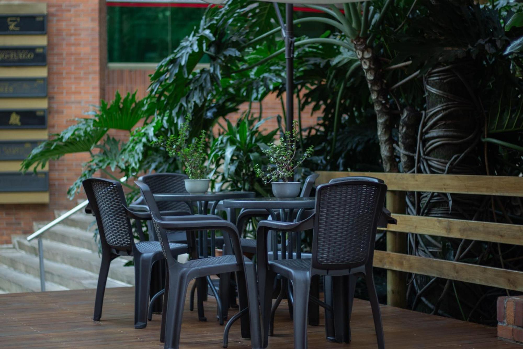 Hotel Bambu Milla De Oro Medellín Buitenkant foto