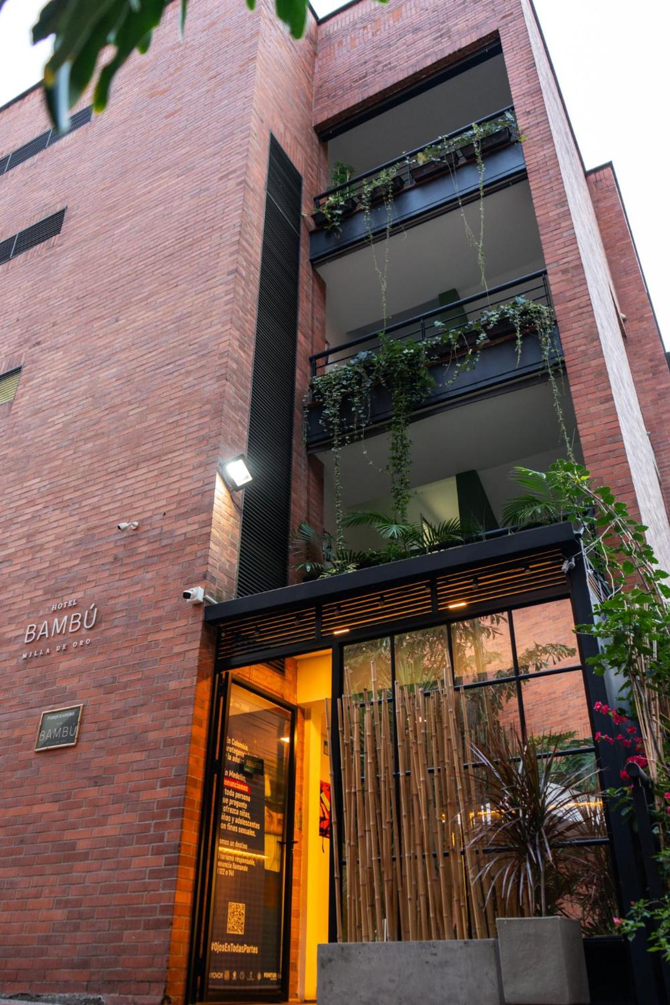 Hotel Bambu Milla De Oro Medellín Buitenkant foto