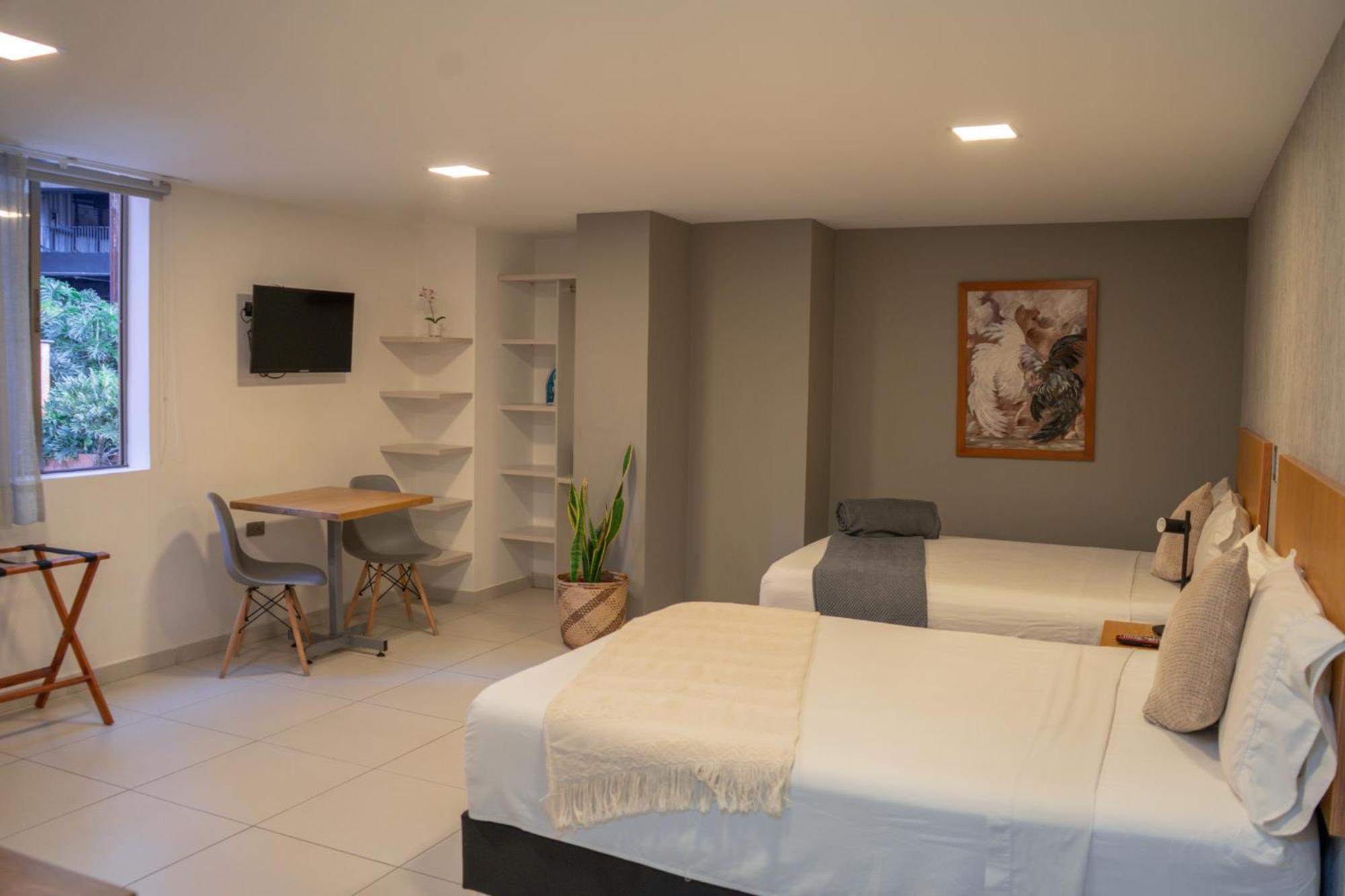 Hotel Bambu Milla De Oro Medellín Buitenkant foto