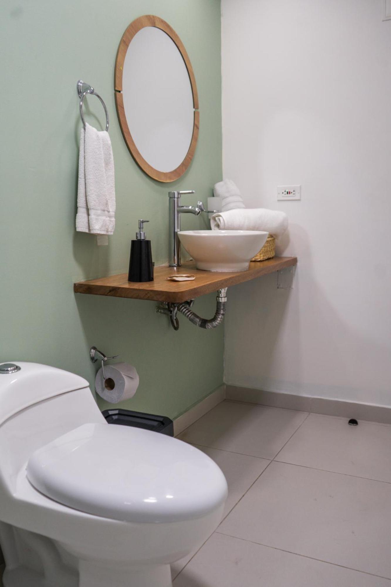 Hotel Bambu Milla De Oro Medellín Buitenkant foto