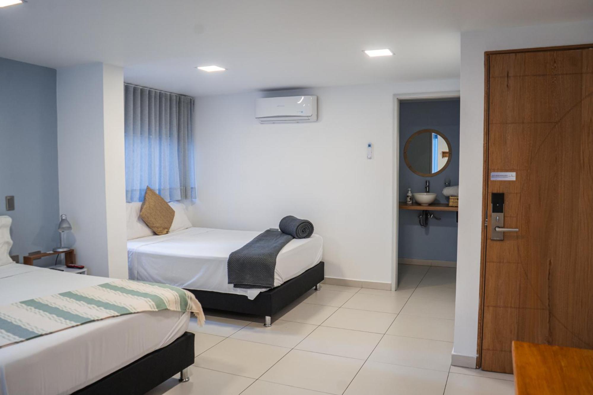 Hotel Bambu Milla De Oro Medellín Buitenkant foto