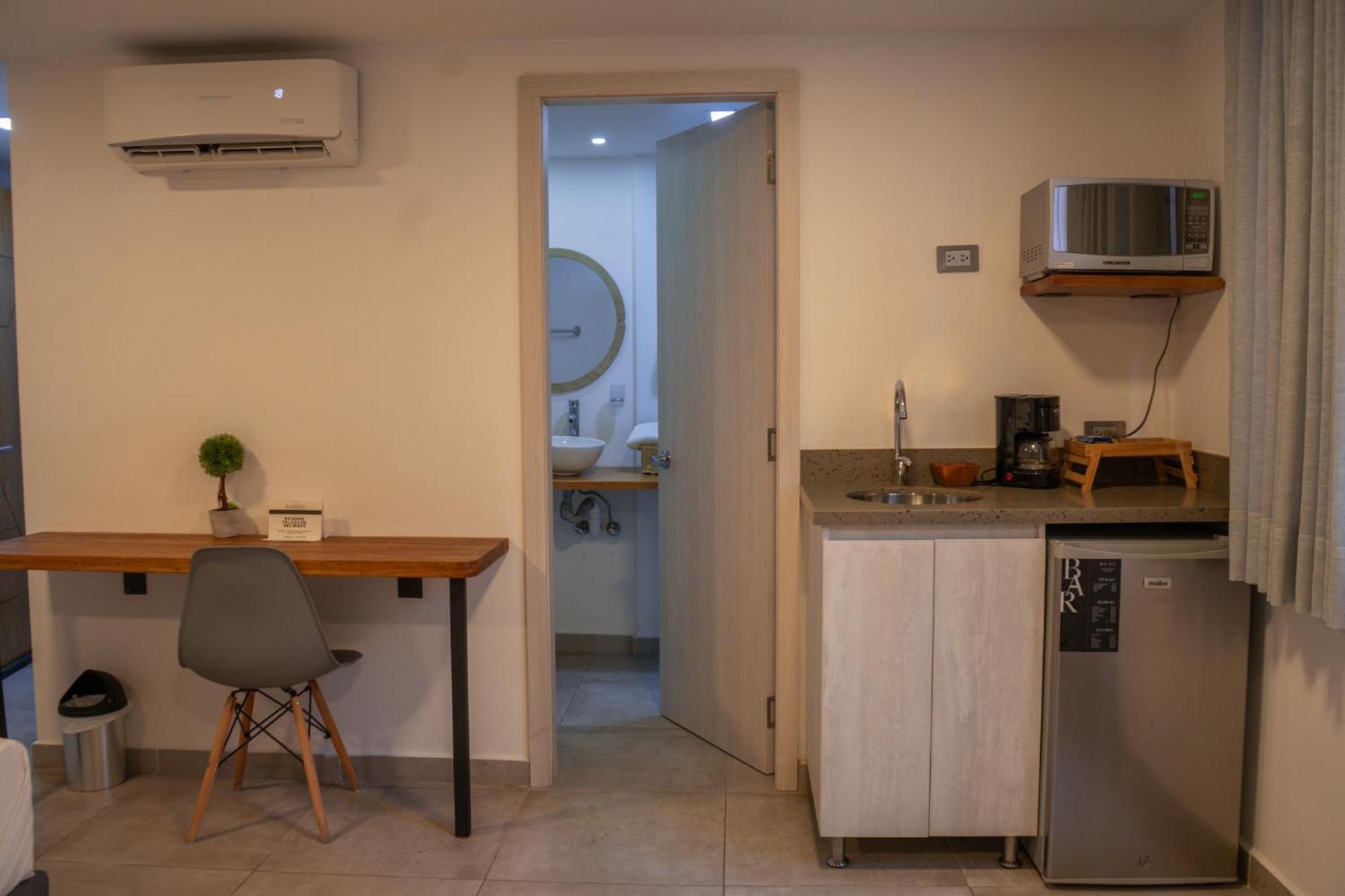 Hotel Bambu Milla De Oro Medellín Buitenkant foto