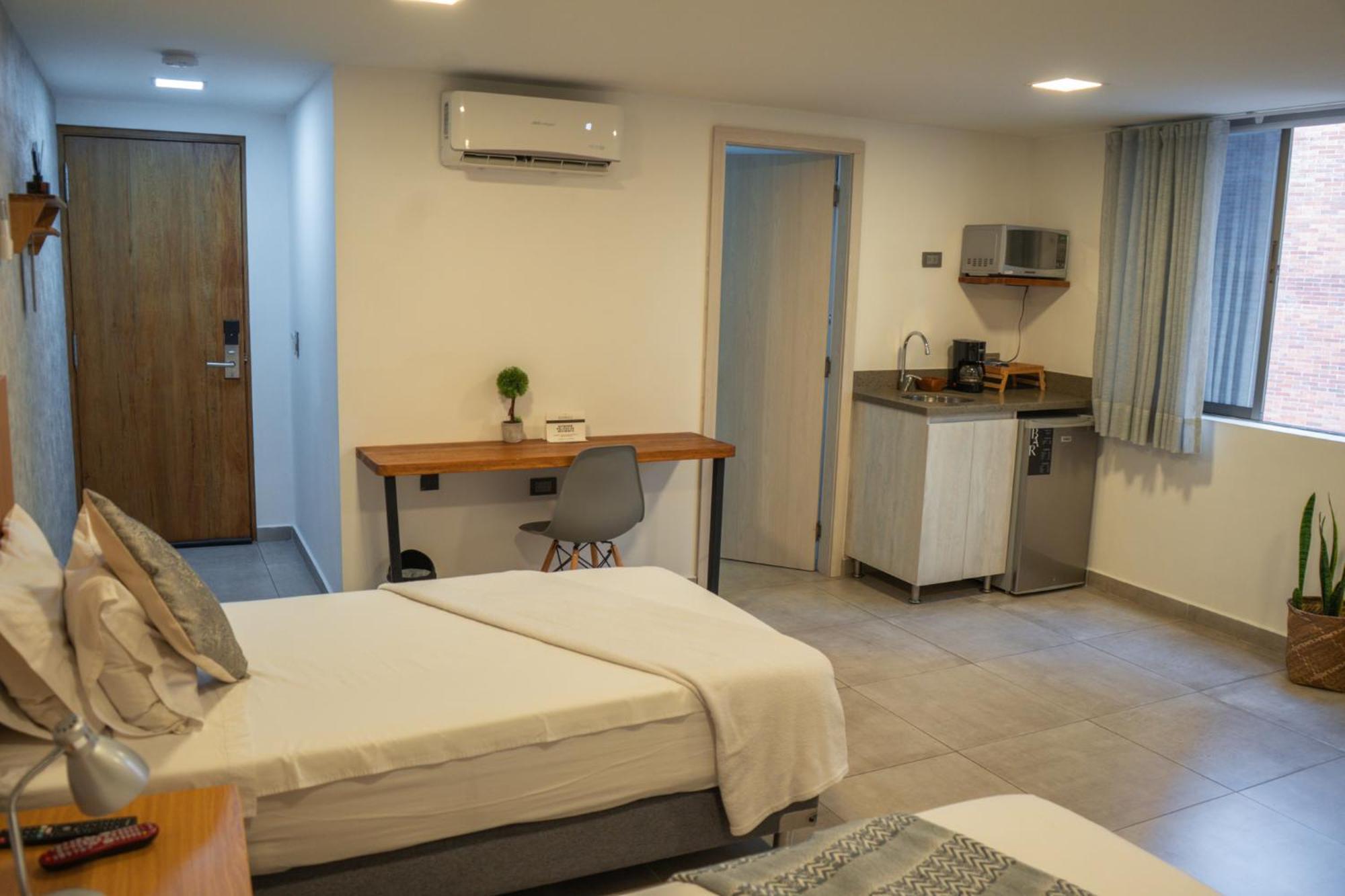 Hotel Bambu Milla De Oro Medellín Buitenkant foto