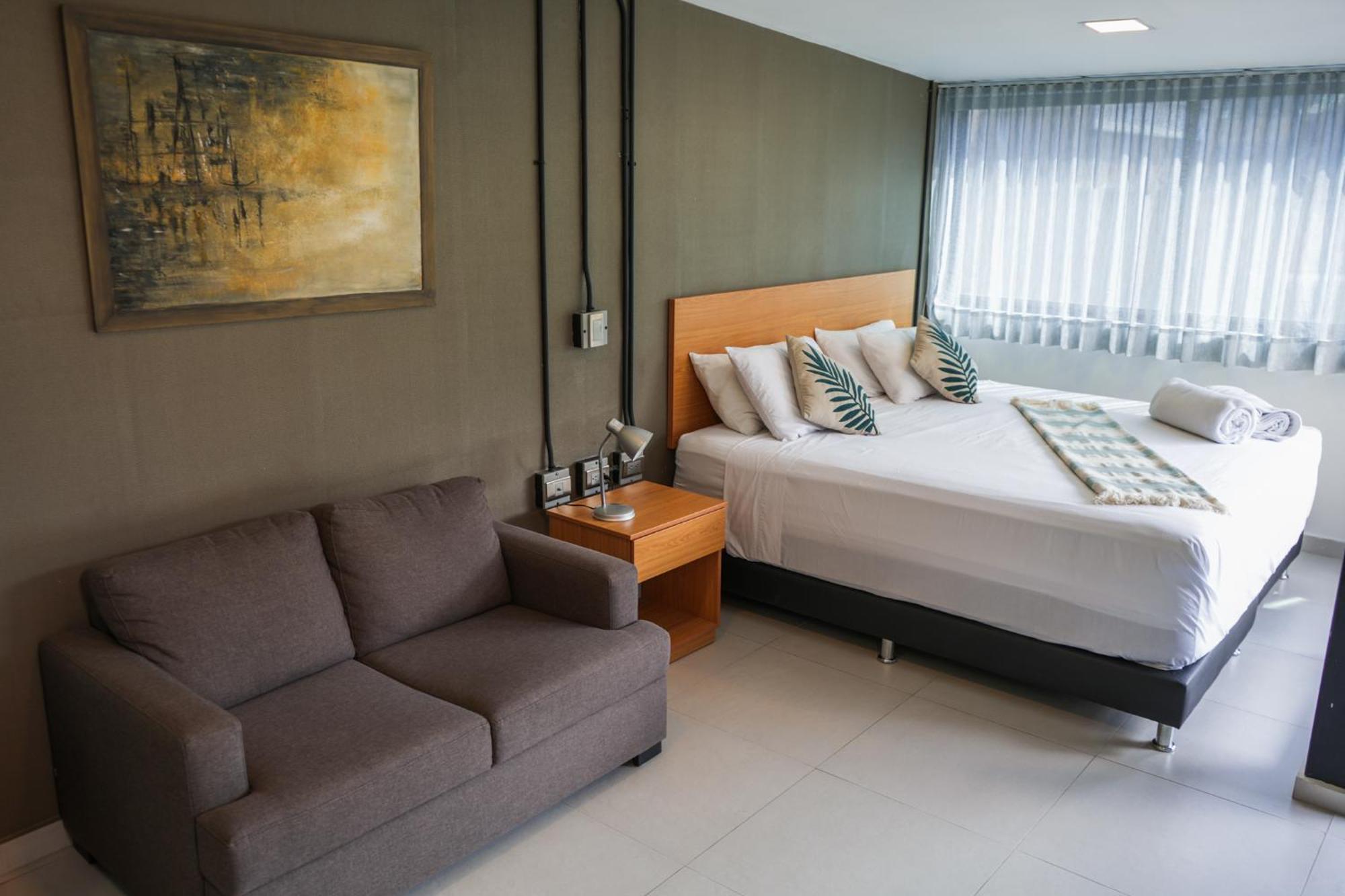 Hotel Bambu Milla De Oro Medellín Buitenkant foto